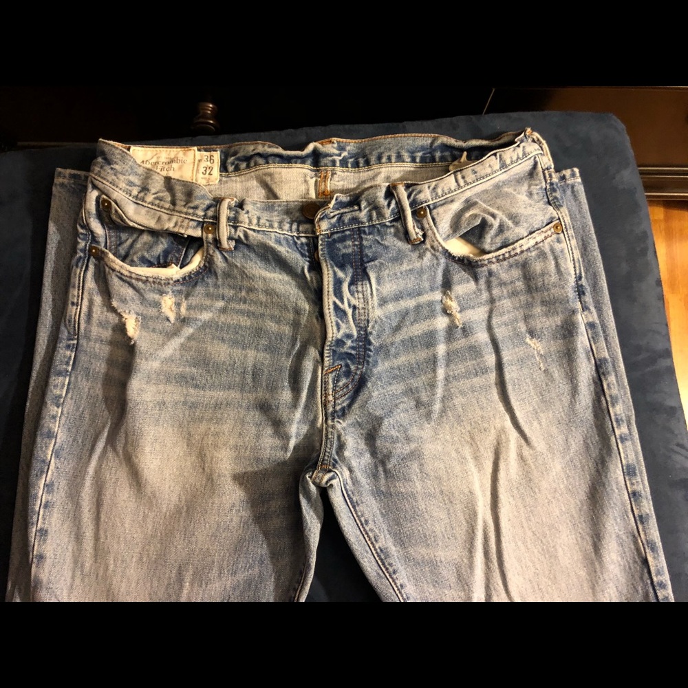 Men’s Abercrombie & Fitch jeans (36x32)